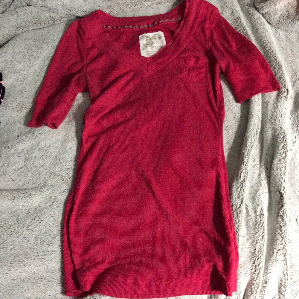 Medium Energie sleeved v neck top